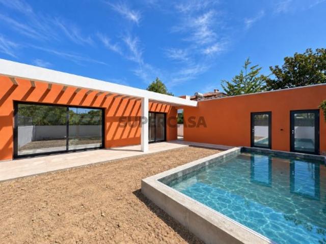 Moradia T3 C/ Piscina Nova Azeitão
