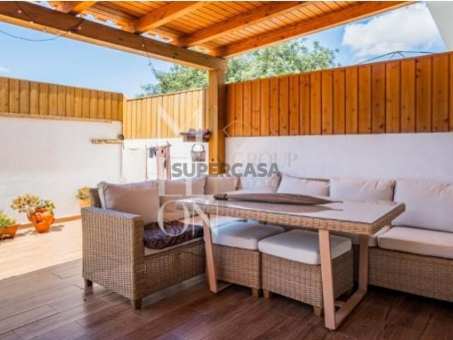 Moradia T3 Chave na Mão |Condomínio c/Piscina, Garagem Privada para 3 Viaturas|Ferreiras Albufeira