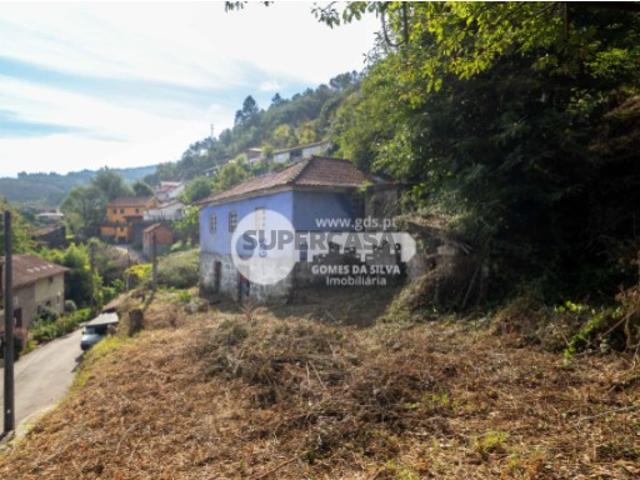 Moradia T3 com 1383m2 em Pandozes, Parada de Bouro Vieira do Minho