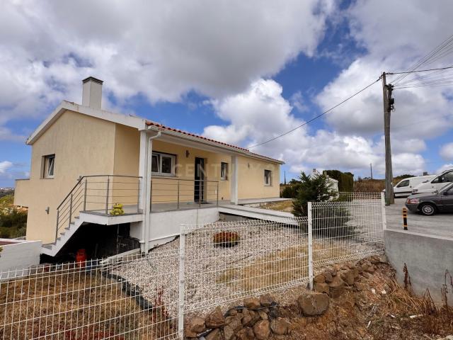 Moradia T3 a apenas 8 km da Ericeira