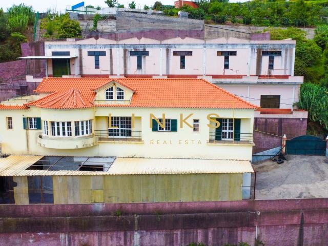 Moradia T3 com 247 m² e Oficina – Canhas, Ponta do Sol