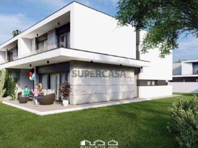 Moradia T3 com 3 Suites Conforto e Modernidade Antas