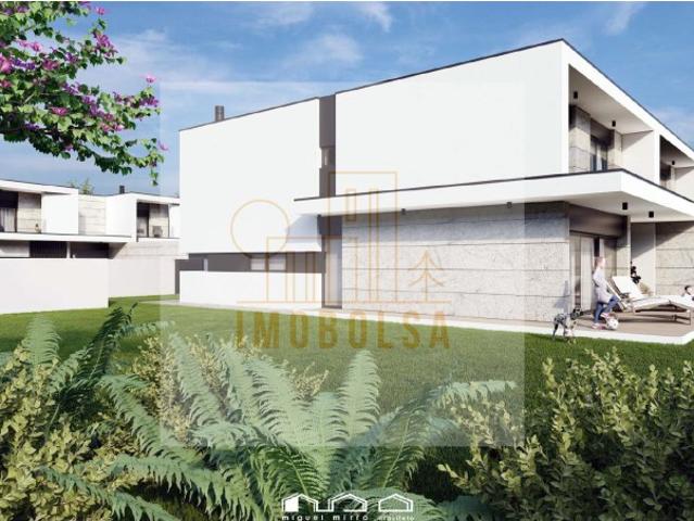 Moradia T3 com 3 Suites Exclusividade, Piscina e Conforto Antas L5