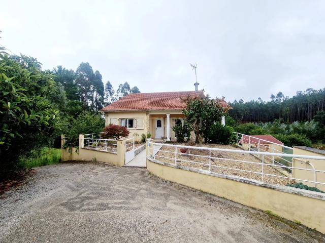Moradia T3 com Terreno de 550 m² | Mata Mourisca – Pombal