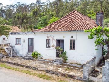 Moradia T3 com terreno e vistas privilegiadas | Barrenta Porto de Mós