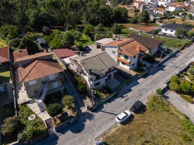 Moradia T3 com Terreno em Joane