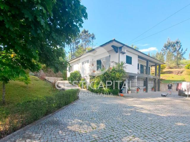 Moradia T3 com terreno em Várzea de Ovelha, Marco de Canaveses