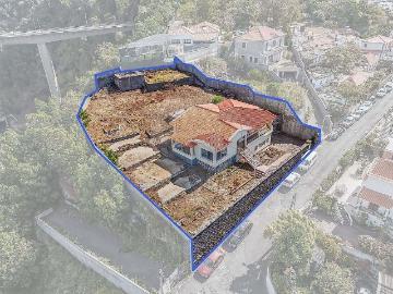 Moradia T3 com vista dominante sobre o Funchal. 243m² Santa Luzia Funchal