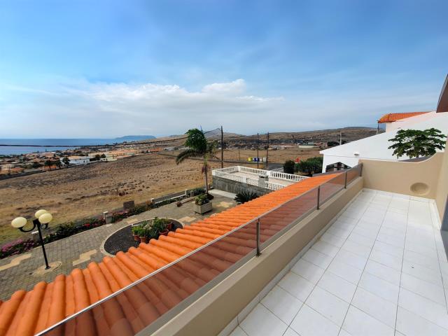 Moradia T3 com Vista Mar e Jardim no Porto Santo 275m² Porto Santo