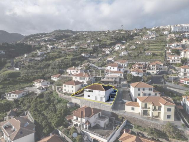 Moradia T3 com Vista Mar em Santa Cruz 134m² Santa Cruz
