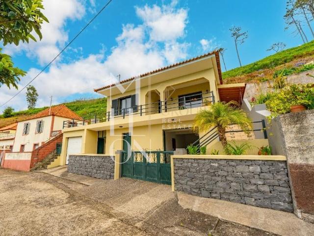 Moradia T3 com Vista Mar — Ponta do Pargo