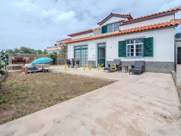 Moradia T3 com Vista Mar – Zona Pé do Pico 130m² Porto Santo
