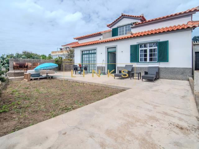 Moradia T3 com Vista Mar – Zona Pé do Pico