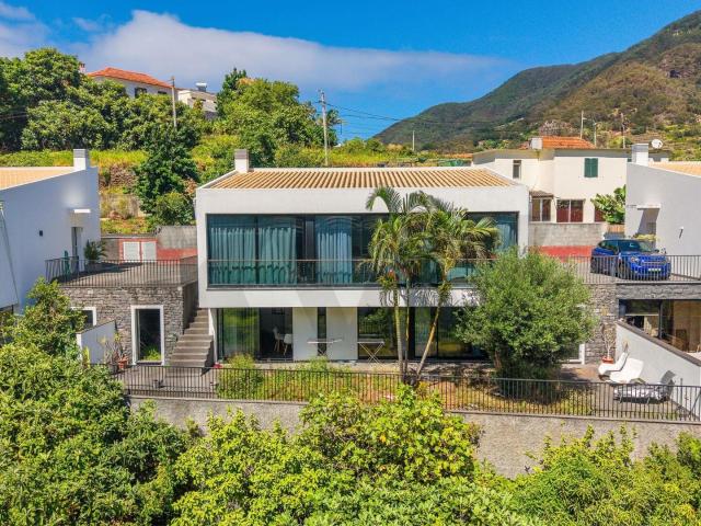 Moradia T3 com Vista sobre Machico | Caminho da Terça