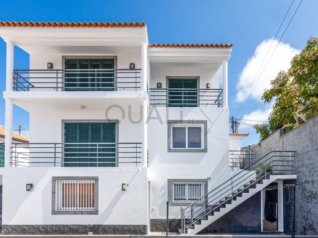 Moradia T3 com vista sobre o Funchal 199m² Imaculado Coração De Maria