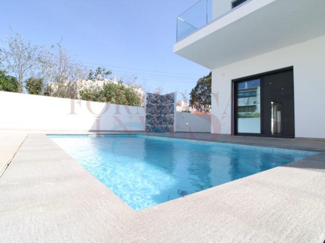 Moradia T3 com cave, piscina e vista mar. 180m² Moncarapacho e Fuseta