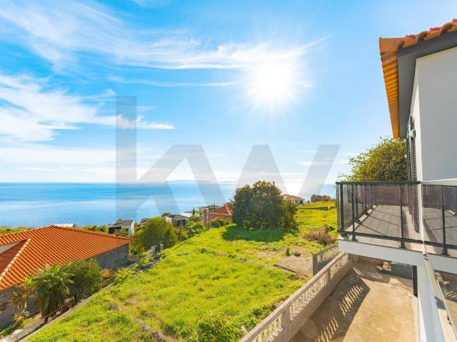 Moradia T3 com escritório, dois pisos e grande lote — Gaula. 168m² Gaula