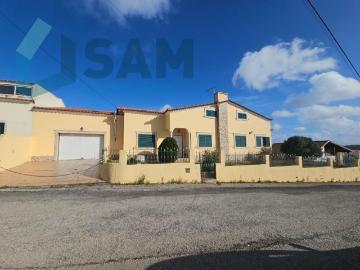 Moradia T3 com espaço exterior Lourinhã 132m² da Lourinhã e Atalaia