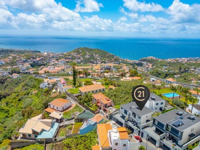 Moradia T3 com Garagem Câmara de Lobos