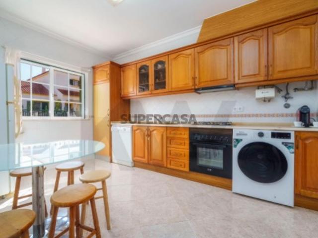 Moradia T3 com garagem e espaço exterior em Cevadeiras Vila Nova de Cacela