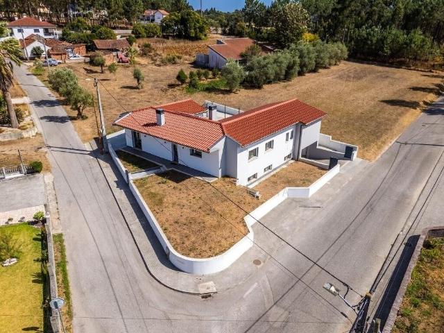 Moradia T3 com garagem em Bidoeira de Cima 167m² Bidoeira De Cima