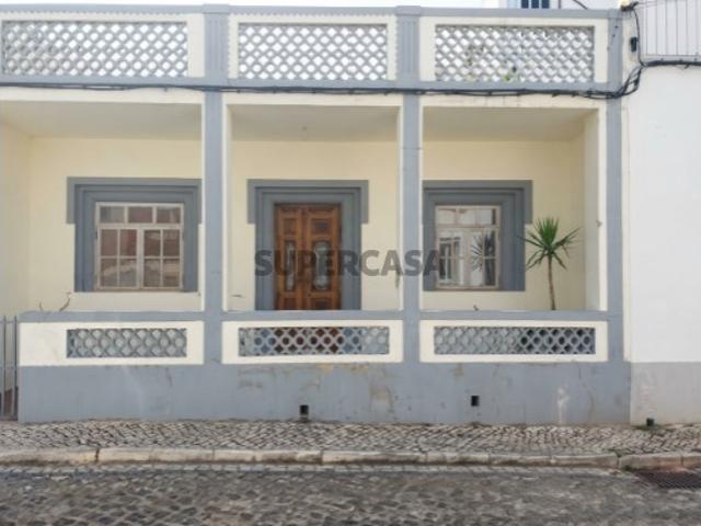 Moradia T3 com Garagem em Santa Catarina, Tavira, Algarve