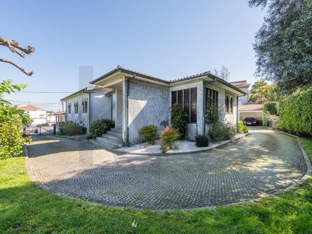 Moradia T3 com Jardim em Guardizela, Guimarães