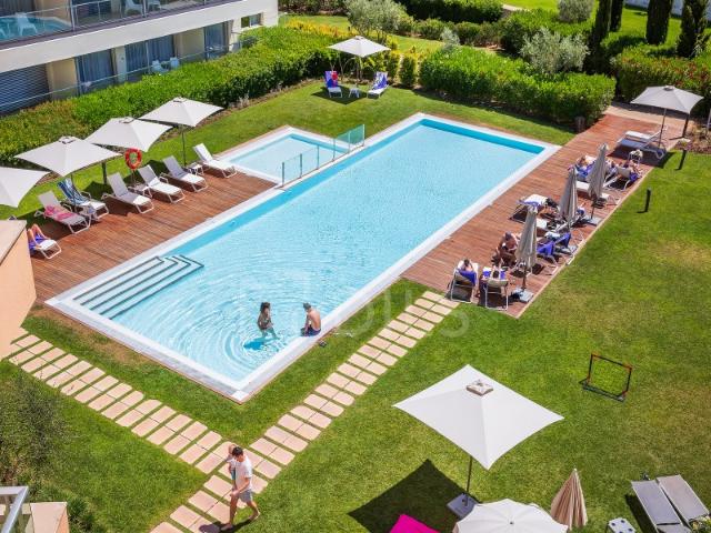 Moradia T3 com jardim, em Vilamoura