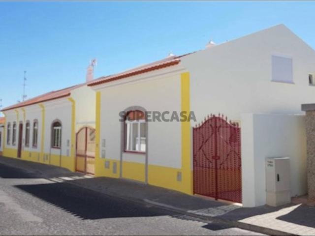 Moradia T3 com jardim privativo na Ria Formosa Algarve