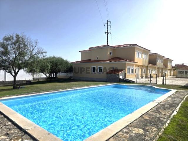 Moradia T3 com Piscina na Cela