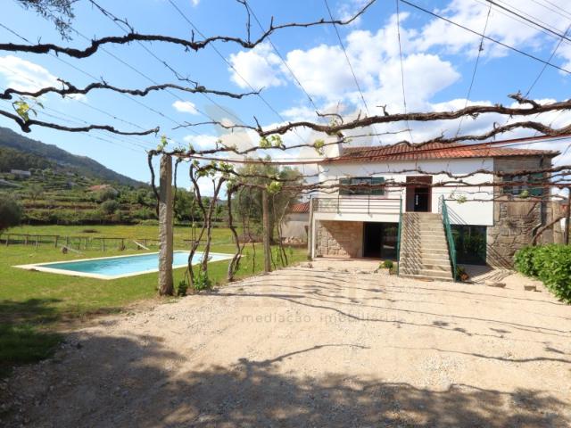 Moradia T3 com Piscina | Arcozelo Ponte de Lima