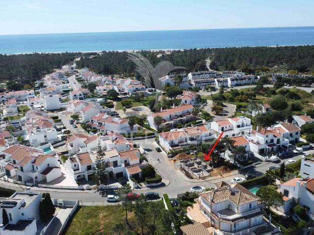 Moradia T3 com piscina, Casas da Audiência, perto da praia