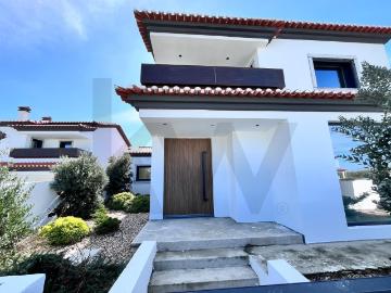 Moradia T3 com piscina e garagem em Ribamar 132m² Ribamar
