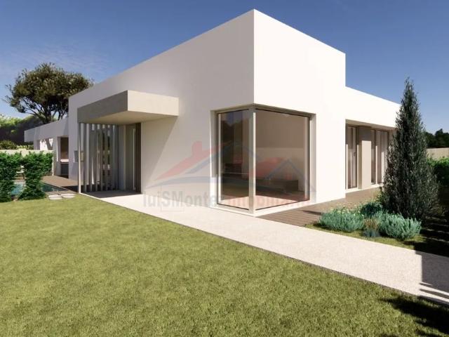 Moradia T3 com piscina e gargem