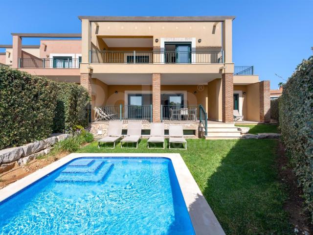 Moradia T3 com Piscina e Jardim Privado | Carvoeiro 532m² Lagoa e Carvoeiro