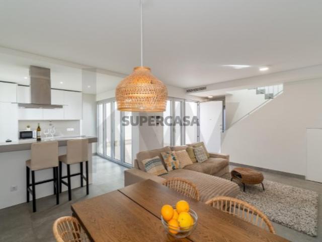 Moradia T3 com piscina e jardim privado em Vilamoura