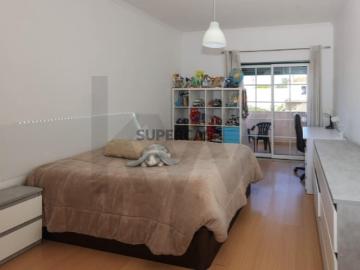 Moradia T3 com piscina e Sótão com potencial para criação de um T2 | Ferreiras Albufeira