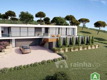 Moradia T3 com piscina e terreno a 6/7 minutos da cidade de Caldas da Rainha