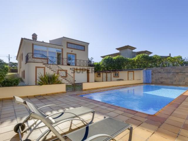 Moradia T3 com Piscina e Vista Mar na Praia da Luz, Lagos