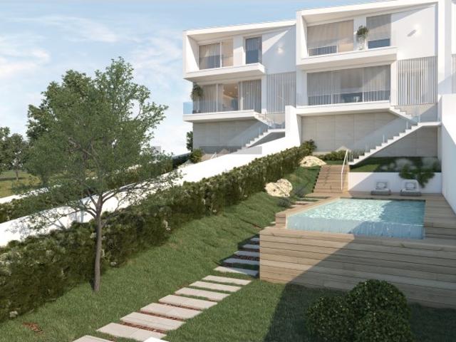 Moradia T3 com Piscina e Vista Mar para Venda em São Domingos de Rana, Cascais