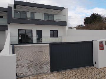 Moradia T3 com piscina em Alcantarilha, Silves