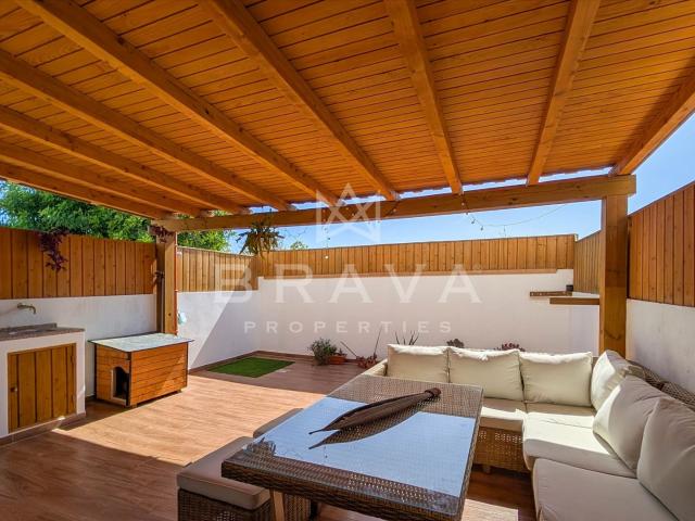 Moradia T3 com piscina em condomínio fechado nas Ferreiras 197m² Ferreiras