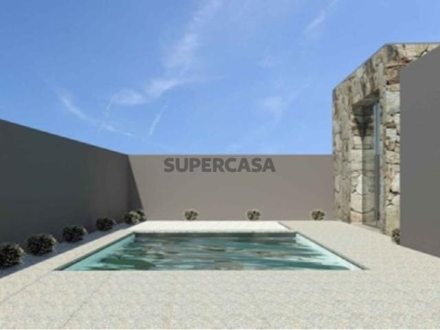 Moradia T3 com Piscina em Construção