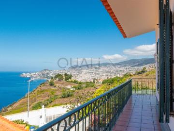 Moradia T3 com Piscina em São Gonçalo, Funchal 159m² São Gonçalo
