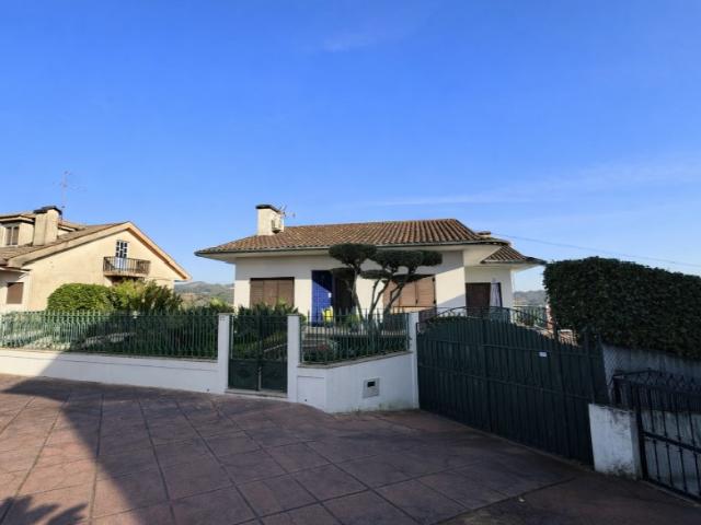 Moradia T3 com piscina | Felgueiras