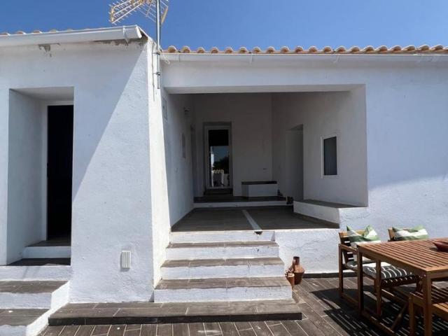Moradia T3 com Piscina para Arrendamento Anual em Odeleite Castro Marim