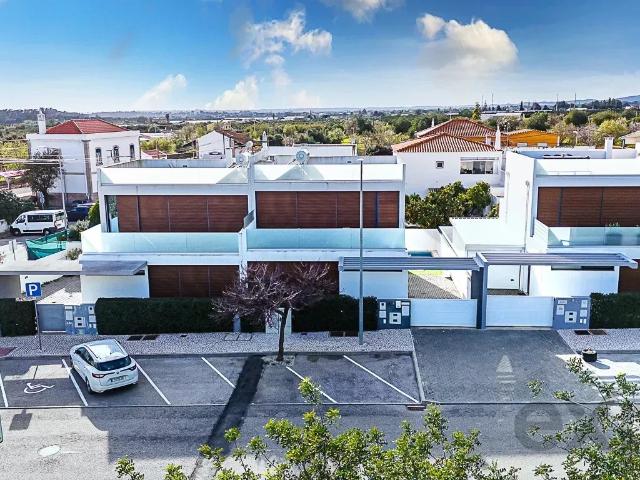Moradia T3 com Piscina Privada | Luz de Tavira | Arrendamento Longo Prazo | Disponível para Visitas