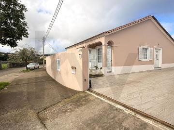 Moradia T3 com piscina, São Vicente Ferreira