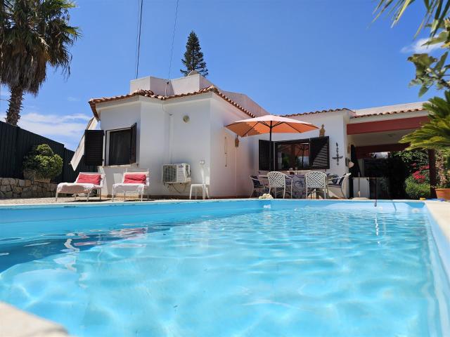 Moradia T3 com piscina, vista mar, jardim e eficiência energ. 196m² Moncarapacho e Fuseta
