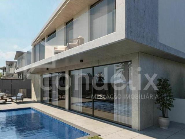 Moradia T3 com Piscina 0m² São Martinho
